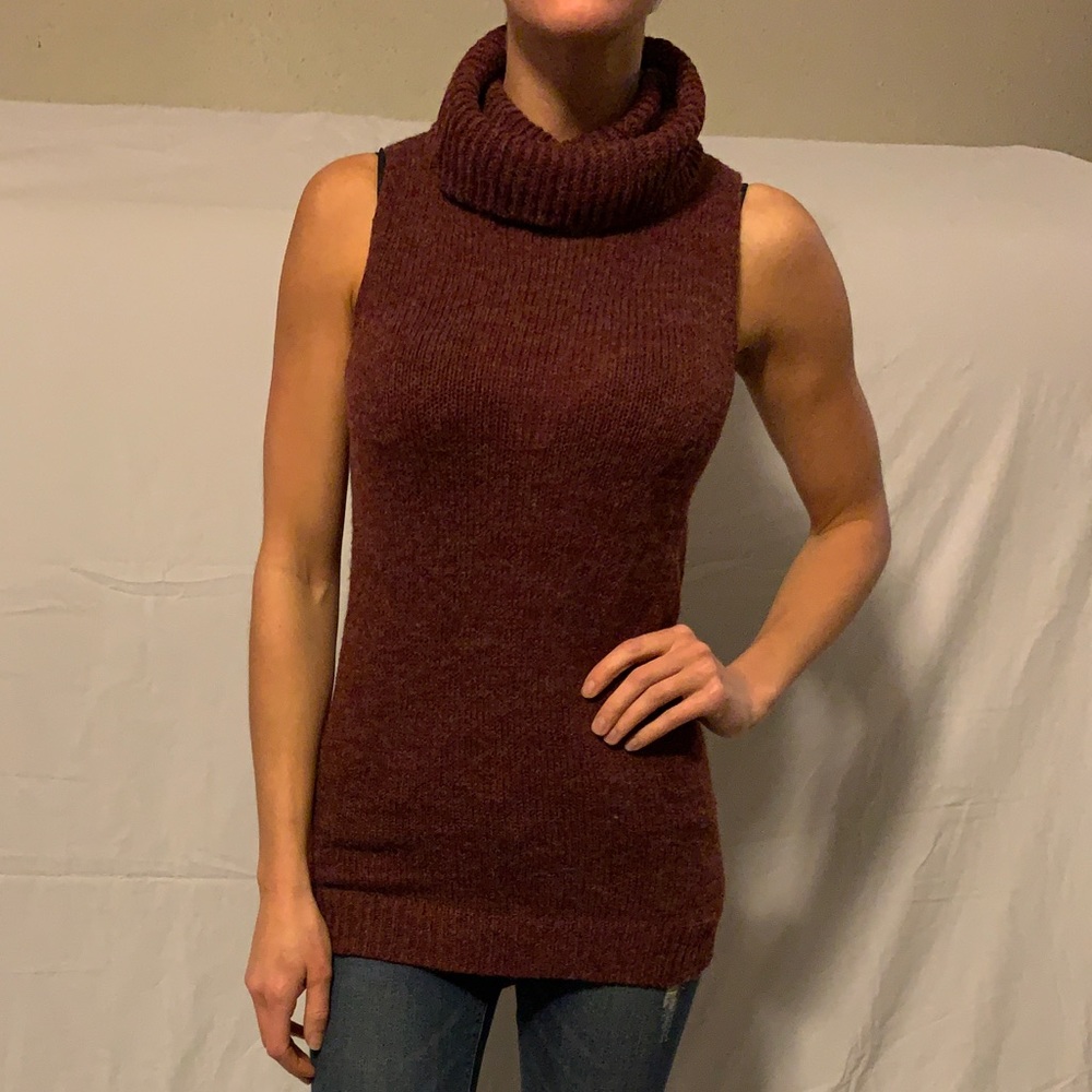 Turtleneck Sleeveless Sweater